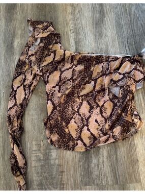 Snake Print One-Shoulder Reptile Accessory Top - Pink Brown